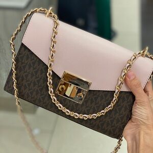MICHAEL KORS ROSE SHOULDER BAG